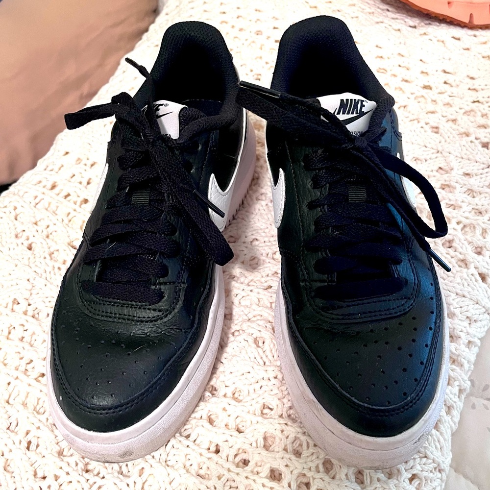 Nike sage low black and white 7 Air Force 1